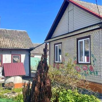 Терміновий продаж! Будинок з газовим та пічним опаленням.