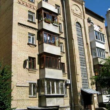 Продається 3-к, 4/6 пов., 95 м2, вул Введенська 5 , Контрактова площа