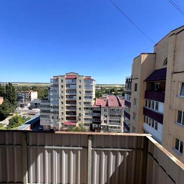 Продаж 3-кімнатної дворівневої квартири, район Черемушки