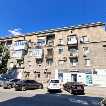 Продаж 2-кімн кв сталінки пр Соборний/ вул В.Лобановського