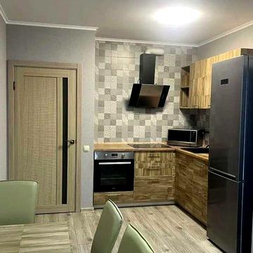 В оренду 1-кімнатна простора квартира в ЖК Варшавський