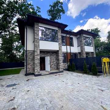 Продаж дуплексу від забудовника! м. Ірпінь - всі центральні комунікації, газ. Топ локація. 2,6 сотки землі!