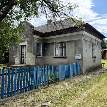 Продається будинок у селі Пробіжна