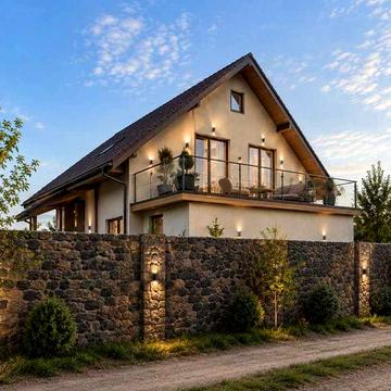 Продам Новий Будинок з ремонтом 300м²+10сот. Є тераса+студія/гараж+3пов. Участок кутовий. 10хв пішки електричка