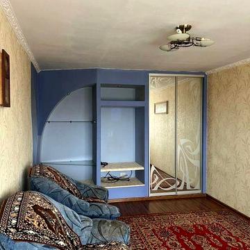 Продаж 2к.кв.біля ринку