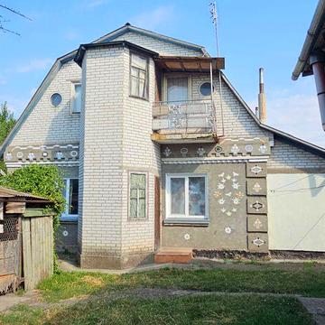 Будинок в місті Яготині поруч з річкою, школою, вокзал. є відеоогляд