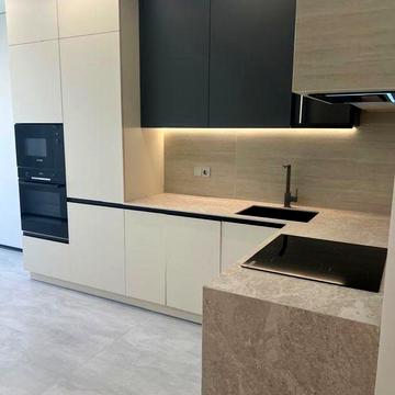 Продаж двох кімнатноі евартири  в  ЖК  Парус Сіті Преміум по вул.Кульпарківська 93 ЖК  Парус Сіті (преміум)