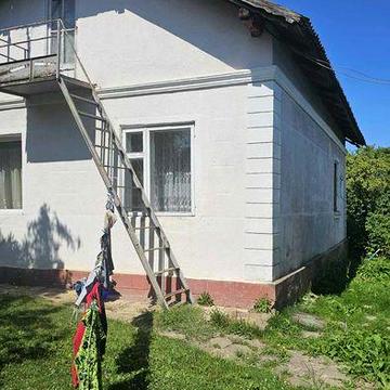 Будинок с. Підзамочок
