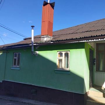Квартира на землі, 50 м², вул. Нечая. Автономне газове опалення та власний гараж
