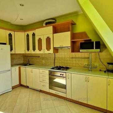 Продаж 2кім квартири вул.Рудницького