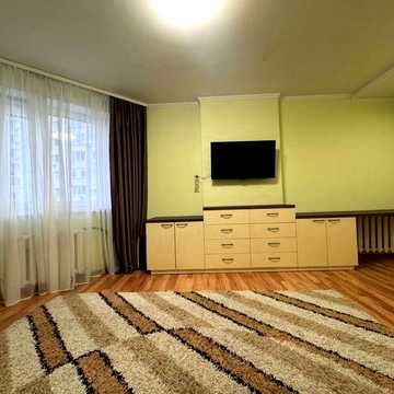 Довгострокова оренда 2-кімнатної квартири, вул. Олександра Мишуги, 8