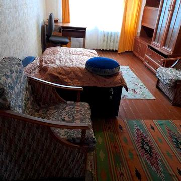 Здам двокімнатну квартиру на довгий термін.