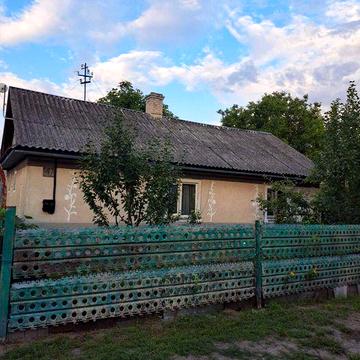 Продаж будинку в Опарипси
