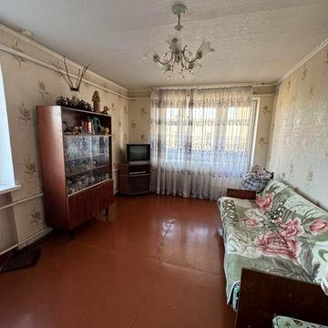 Продам 4-х кімнатну квартиру в Новій Водолазі