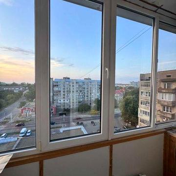 3 кімнати • 63 м² • Грушевського 99 • Меблі • Індивідуальне опалення