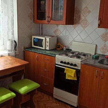 Сдам, здам без комісії, 1-кім. кв. на Валентинівській, 33