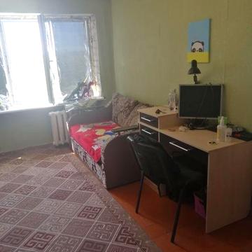 Продам двухкомнатную квартиру под ремонт