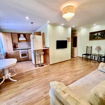 Продам 2к квартиру с ремонтом, мебелью и техникой Дафи автономка , кухня-студия