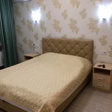 Сдам длительно однокомнатную Таирова Небесной Сотни