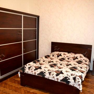 Сдам  Центр  Приморский бульвар, Оперный  просторную квартиру возле Дерибасовской