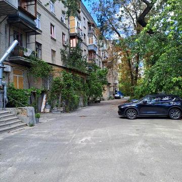 Продажа3ком кв.70кв.м.ст.М."Шулявская"шевсенк..р-н.ул.Довженко 10продажа квартиры