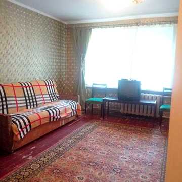+Продам 2 ком. квартиру район  Набережной 21500 дол.