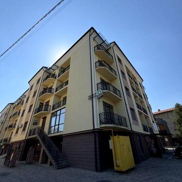 Продається квартира в центрі міста коломиї — 160м²