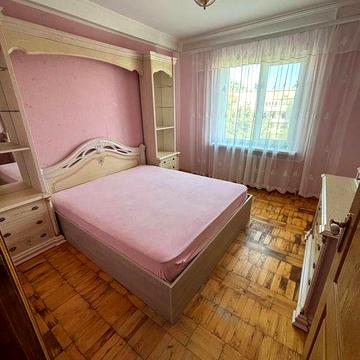 Двох кімнатна квартира на космосі