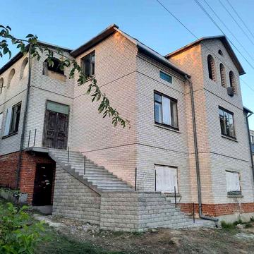 Продається будинок м.Бережани