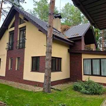Оренда будинку||250кв||5 кімнат||км «Європейський»||15 соток||Баня||Гостьовий будиночок