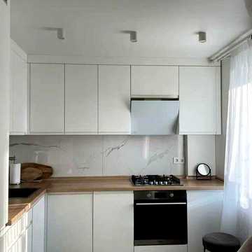 Гарна! ГАЗ! Продаж 1-кім квартири з євро-ремонтом біля Дніпровської набережної м. Міньска