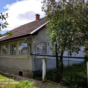 Продам житловій будинок с. Бережниця