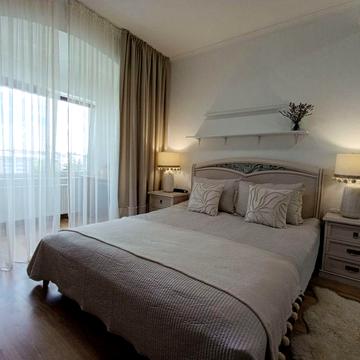 Продаж елітної 3к.кв. в Центрі міста