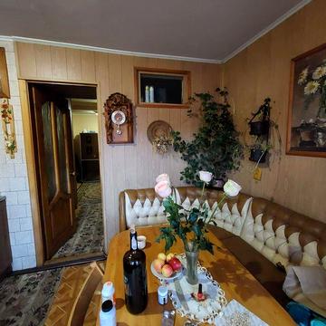 Квартира двокімнатна в центрі села