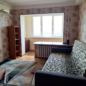 Продаж 1 кімн вул Харківське шосе, 21 Гарний стан Меблі, техніка. 39000 у.о.