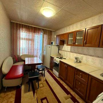 1к. вул. Полярна 8 Є. Меблі, техніка.