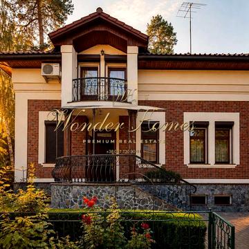 Продаж будинку 360м2 з бомбосховищем у охороняємому КМ у Пуща-Водиця, Київ.