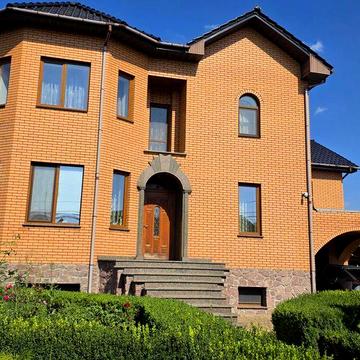 Продаж 2-поверхового будинку 375 м² на ділянці 10 соток у Софіївській Борщагівці, Київська область, Відео огляд