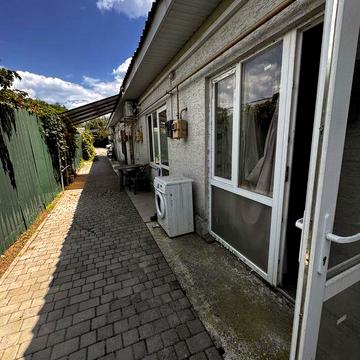 В продажа квартира на земле в два уровня