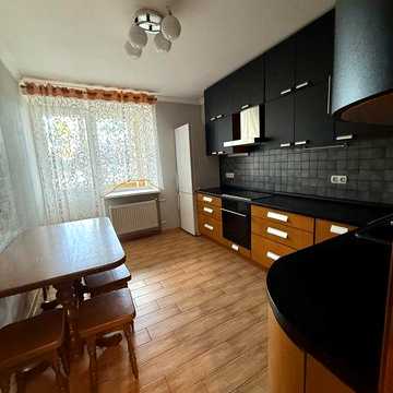 Продається крупногабаритна двокімнатна квартира .Ірпінь.Зручна локація!Держпрограми!