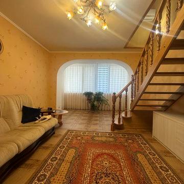 Продаж шикарна 3-кімнатна квартира в центрі Ірпеня, вул.Українська, 2% оформлення, Постанова, єОселя