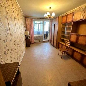 Продам 3комн.квартиру Героев Праці,метро Салтовское.сертификат