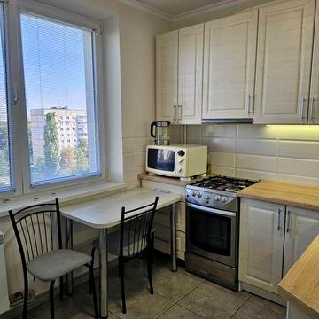 Продам 1-к.квартиру с ремонтом, мебелью и техникой, Тракторостроителей, 87