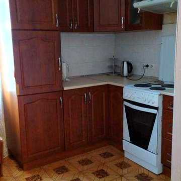 Продам 2 комн. квартиру на Заболотного в кирпичном доме на 5 этаже
