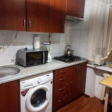 Продам 1 кімнатну квартиру по вулиці Сегедська на другому поверсі