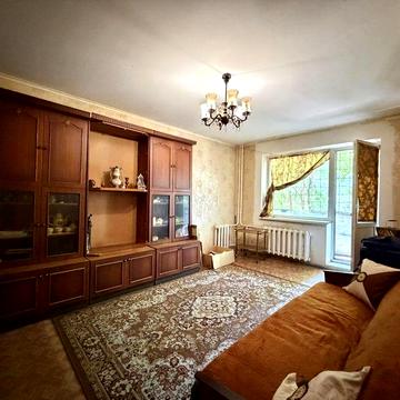 Двокімнатна квартира по вул Тарасівській