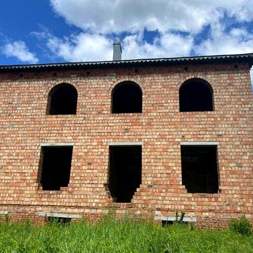 Будинок 50% готовності в мальовничому місці!