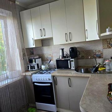Продам 2-х кімнатну квартиру