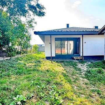 Продаж 3к Дім 1 травня вулиця
