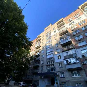 Продам 2к кв.  р-н вул.Робоча, 3/9, цегляний будинок, не кутова. NS